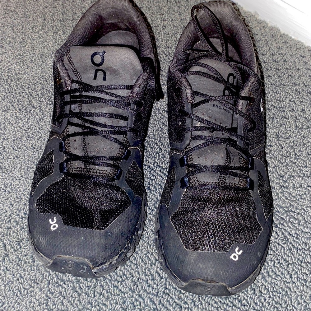 On cloud running/work shoes. Great condition.